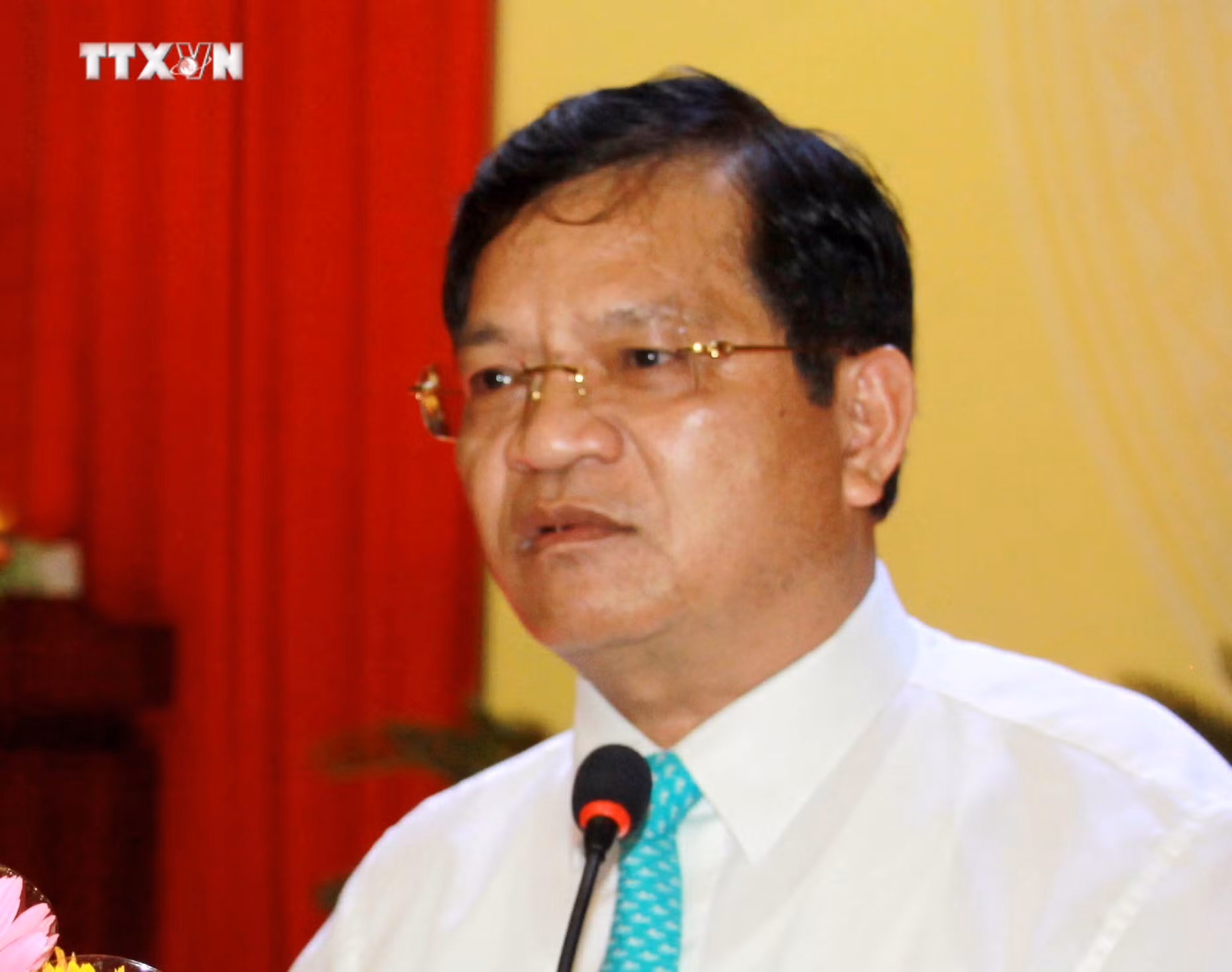 vna_potal_khoi_to_nguyen_bi_thu_tinh_uy_quang_ngai_le_viet_chu_va_pho_bi_thu_thuong_truc_tinh_uy_vinh_phuc_pham_hoang_anh_7293730.jpg