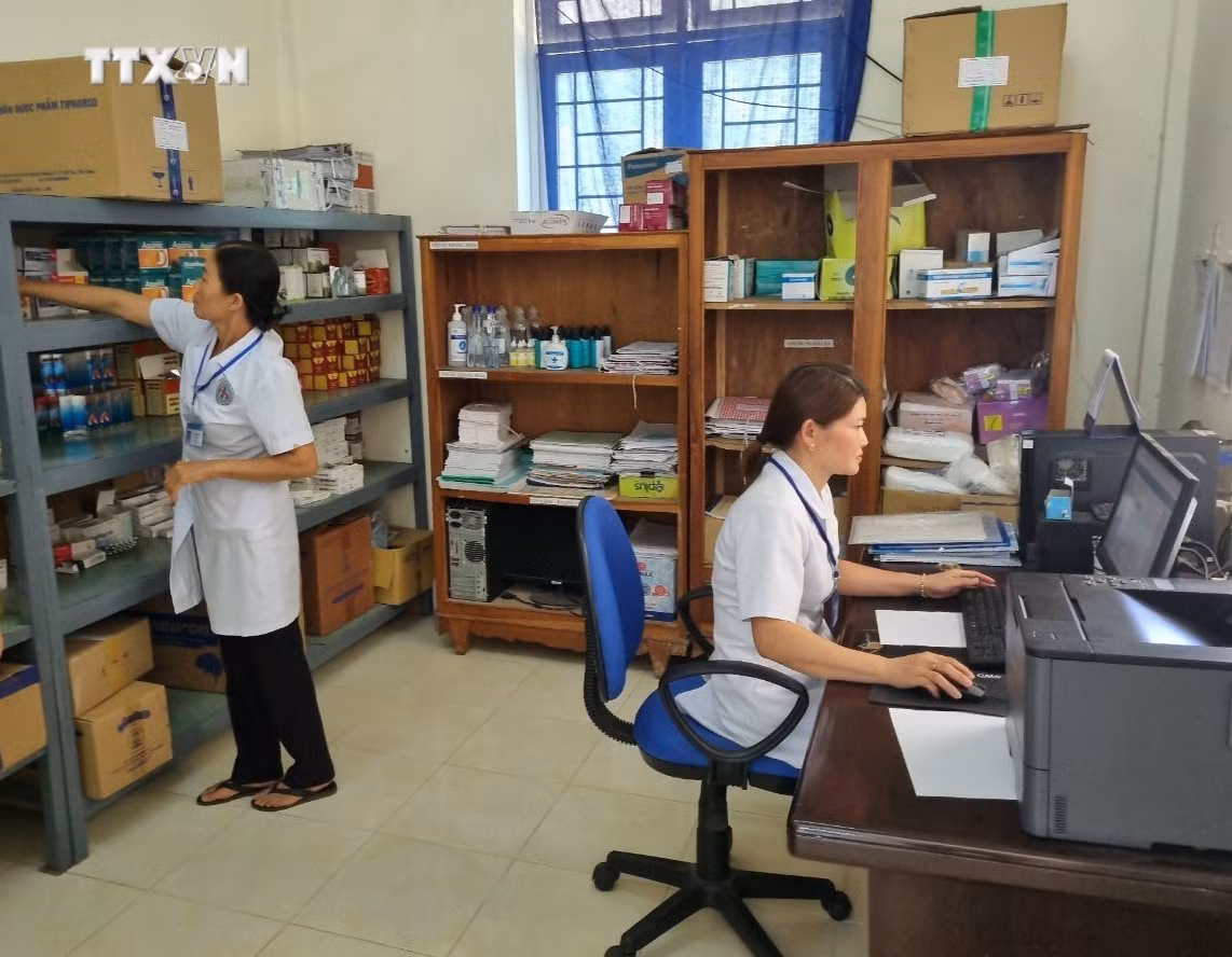 vna_potal_kon_tum_truoc_nguy_co_thieu_bac_sy_o_co_so_7295536.jpg