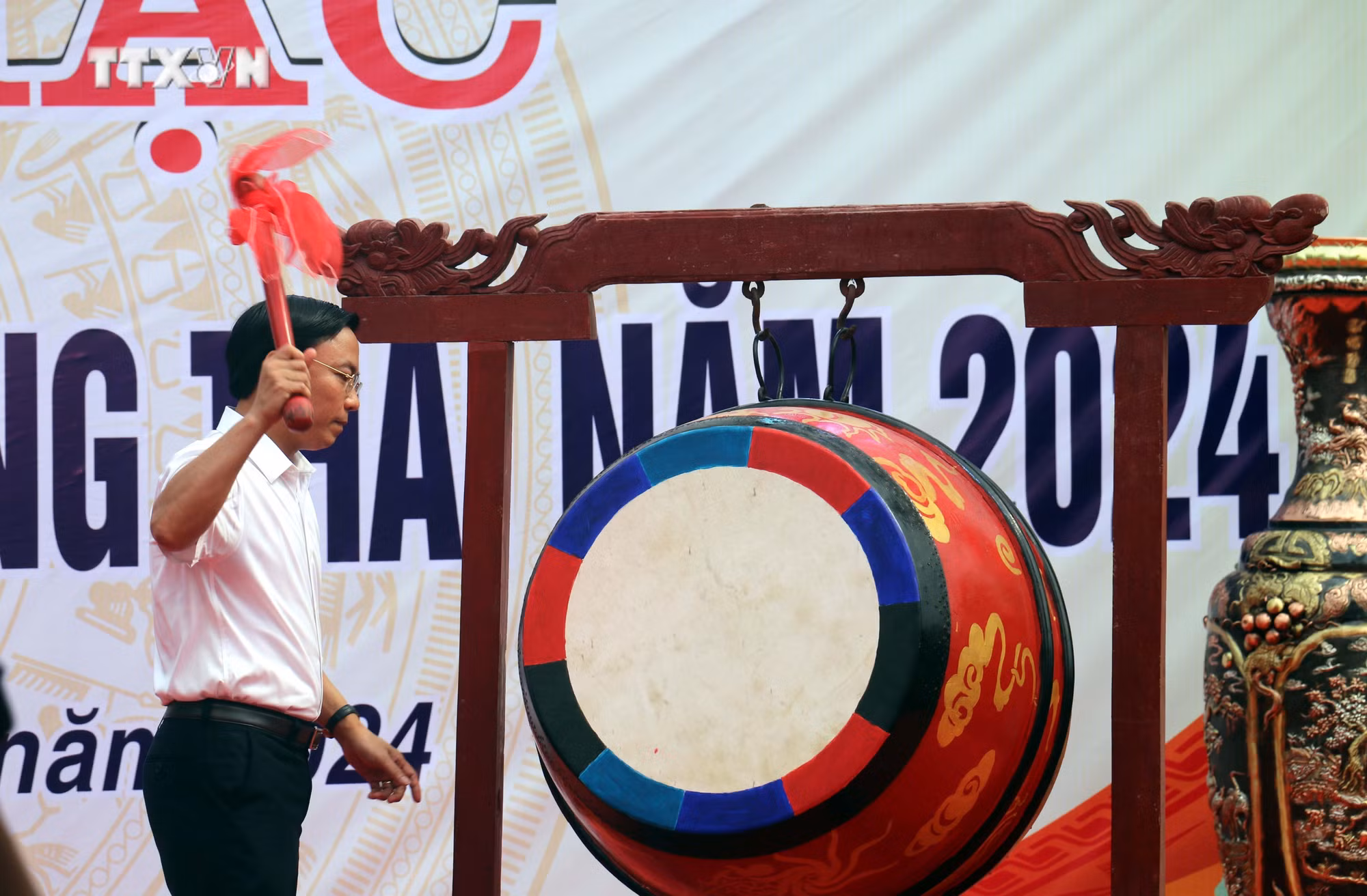 vna_potal_thai_binh_doc_dao_le_hoi_dong_xam_7365731.jpg