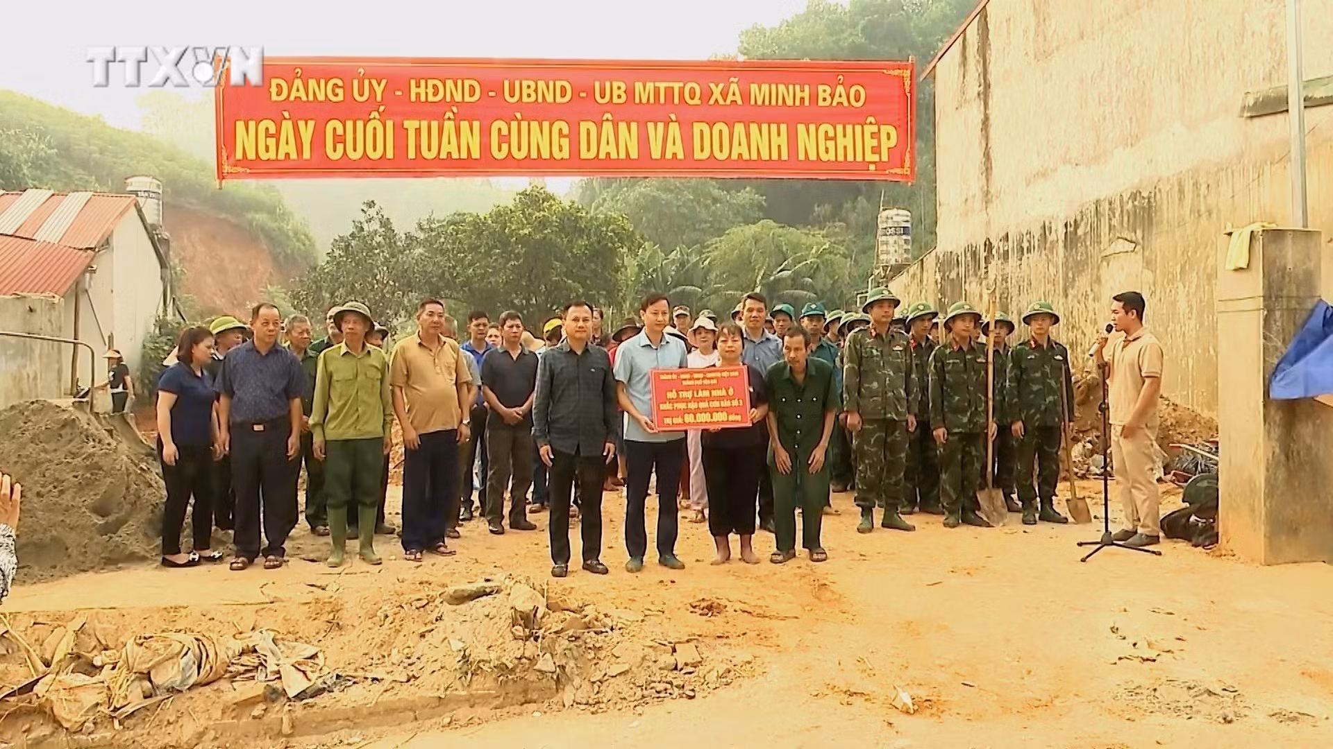 vna_potal_on_dinh_cho_o_cho_nguoi_dan_yen_bai_sau_lu_7729863.jpg
