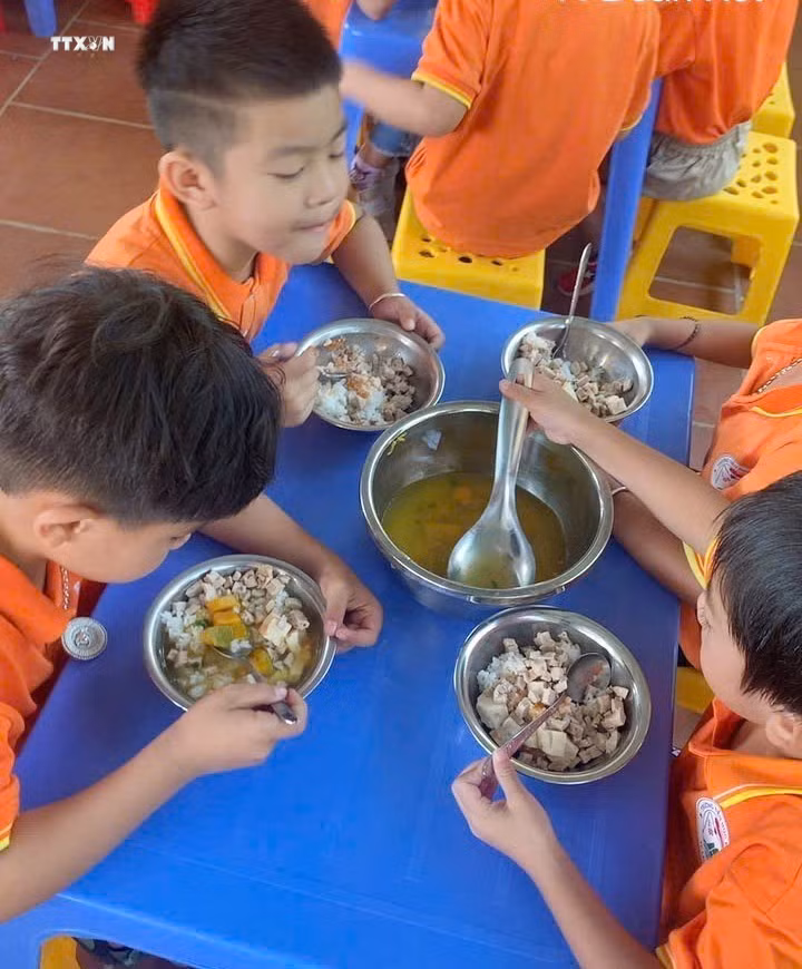 vna_potal_nhung_dau_hieu_bat_minh_o_truong_tieu_hoc_doan_ket_lai_chau_7721479.jpg