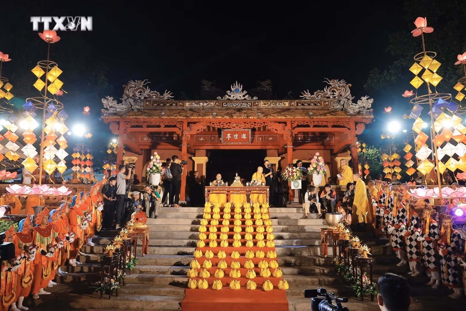 vna_potal_festival_hue_2024_le_hoi_hoa_dang_7421857.jpeg