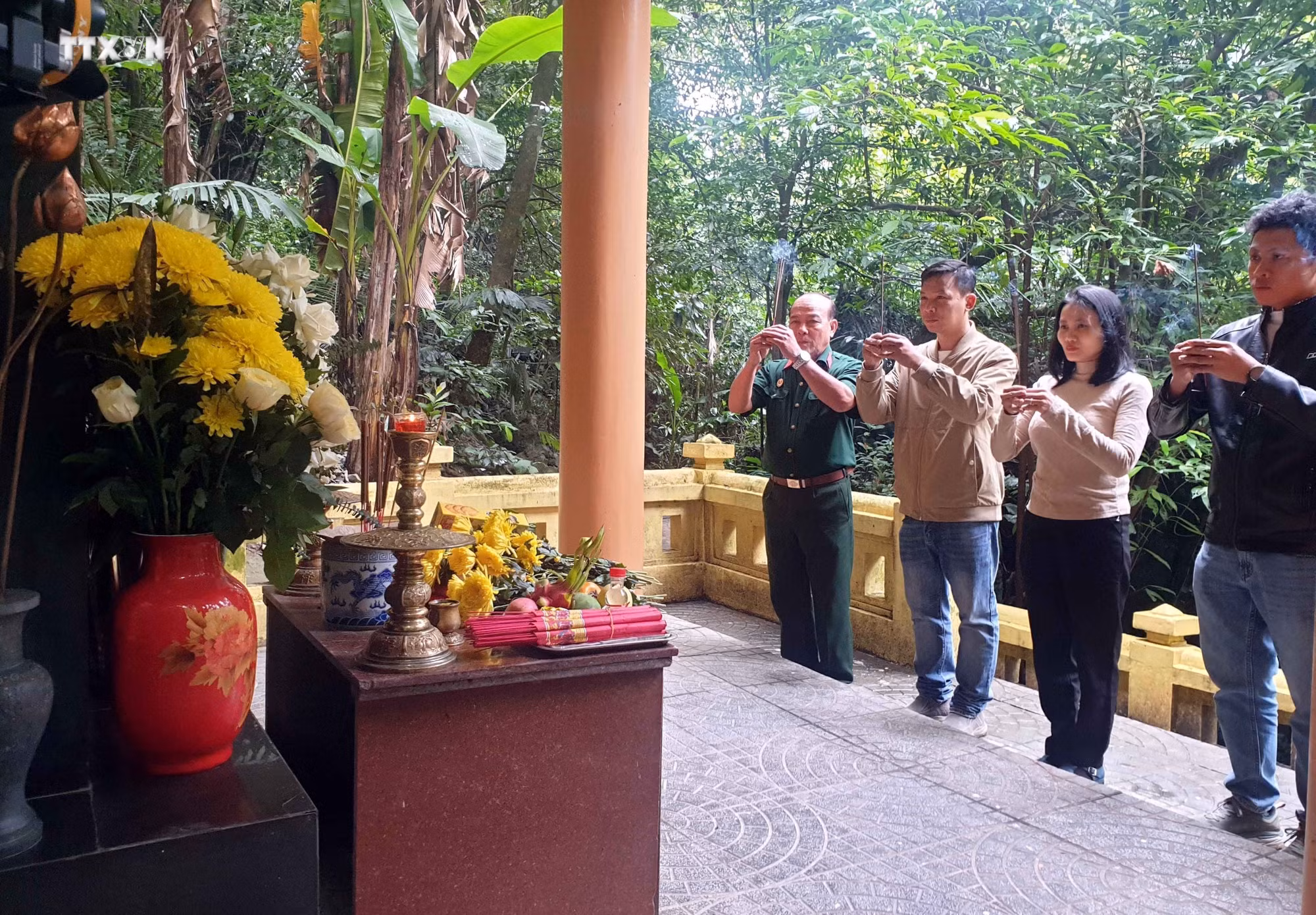 vna_potal_quang_binh_khai_thac_tour_du_lich_“hanh_trinh_di_tim_dau_an_truong_son_huyen_thoai”_7207678.jpg
