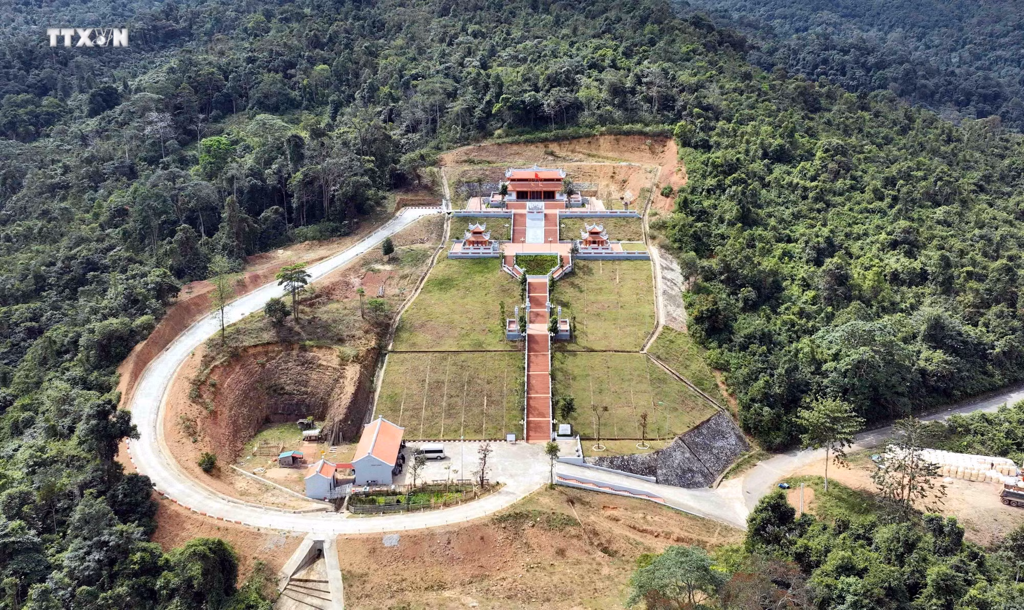 vna_potal_quang_binh_khai_thac_tour_du_lich_“hanh_trinh_di_tim_dau_an_truong_son_huyen_thoai”_7207663.jpg