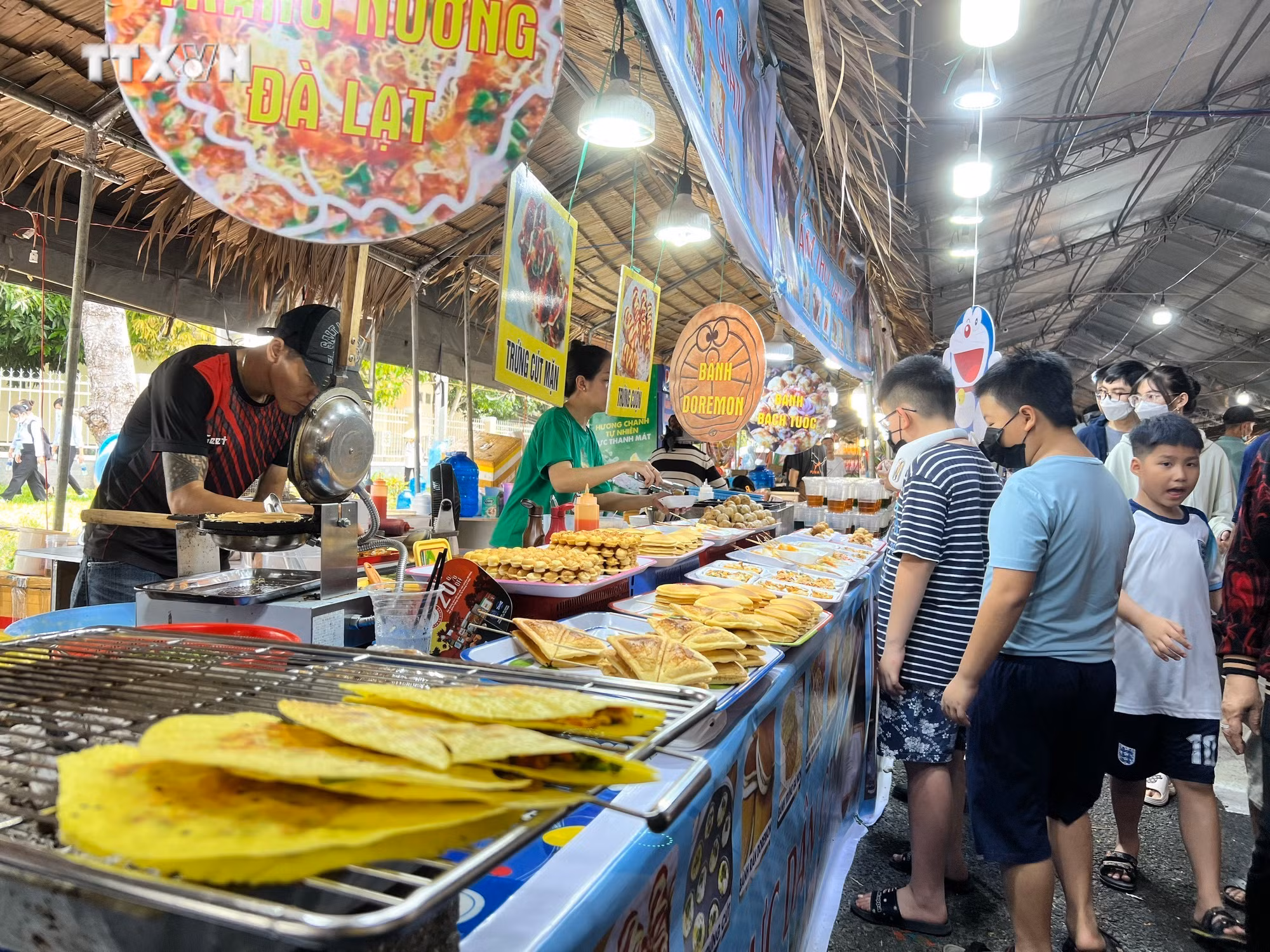vna_potal_be_mac_le_hoi_banh_dan_gian_nam_bo_lan_thu_x_va_lien_hoan_don_ca_tai_tu_tp_can_tho_nam_2023__6710593.jpg