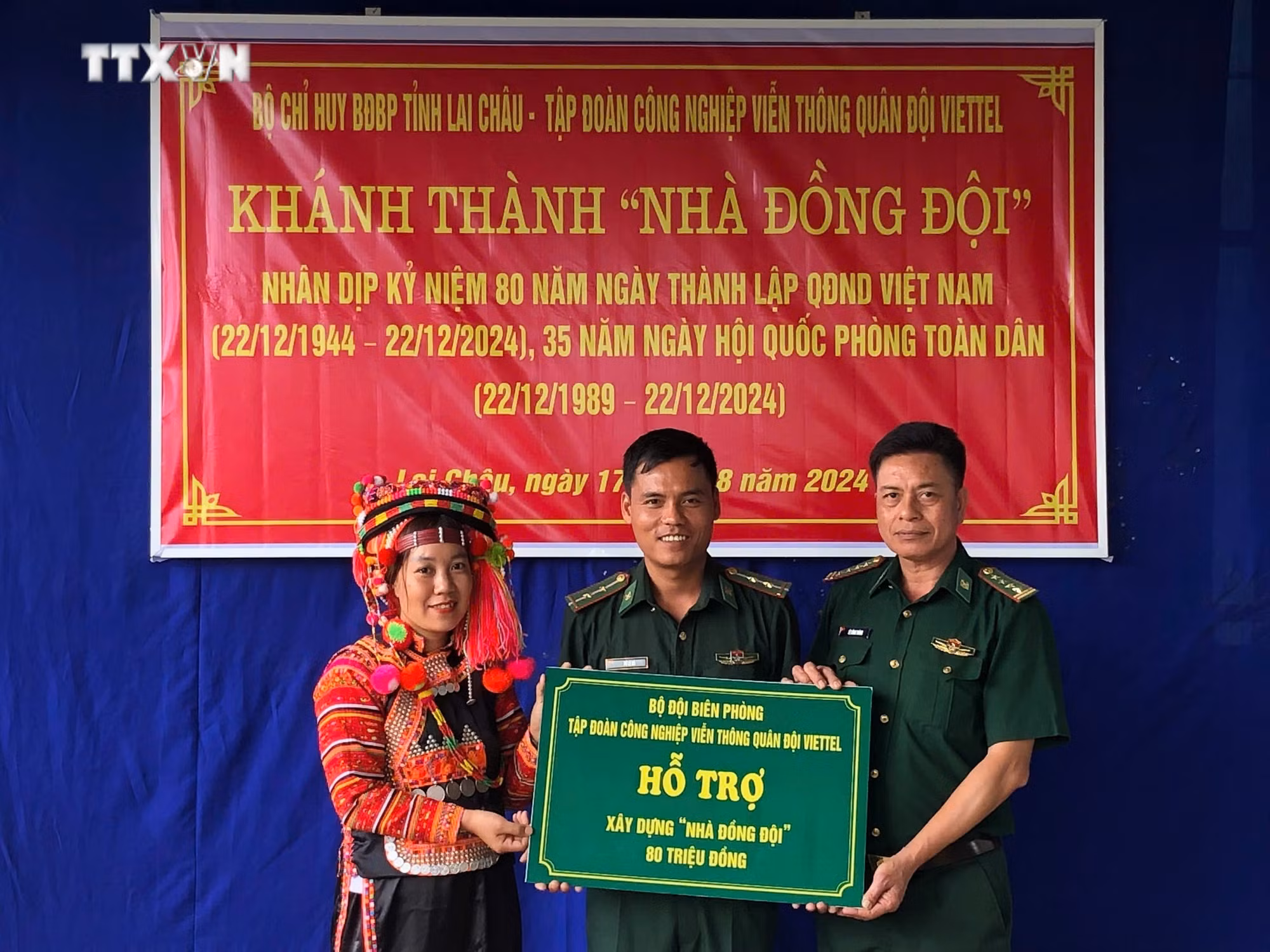 vna_potal_ban_giao_“nha_dong_doi”_cho_chien_si_bien_phong_co_hoan_canh_kho_khan_7542961.jpg