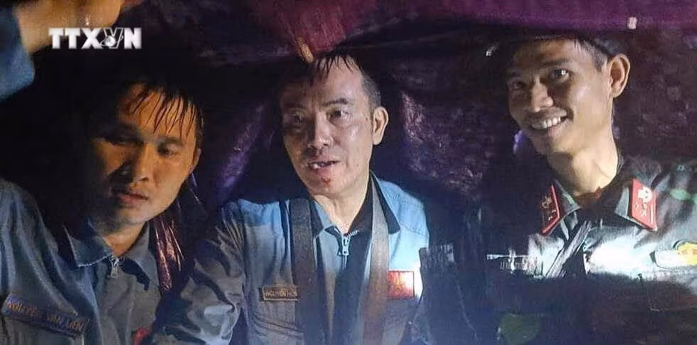 vna_potal_hai_phi_cong_trong_vu_may_bay_roi_tai_binh_dinh_da_an_toan__7690707.jpg