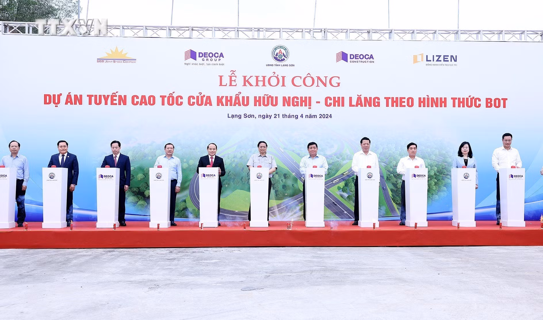 vna_potal_thu_tuong_du_khoi_cong_cao_toc_cua_khau_huu_nghi_-_chi_lang_7333244.jpg