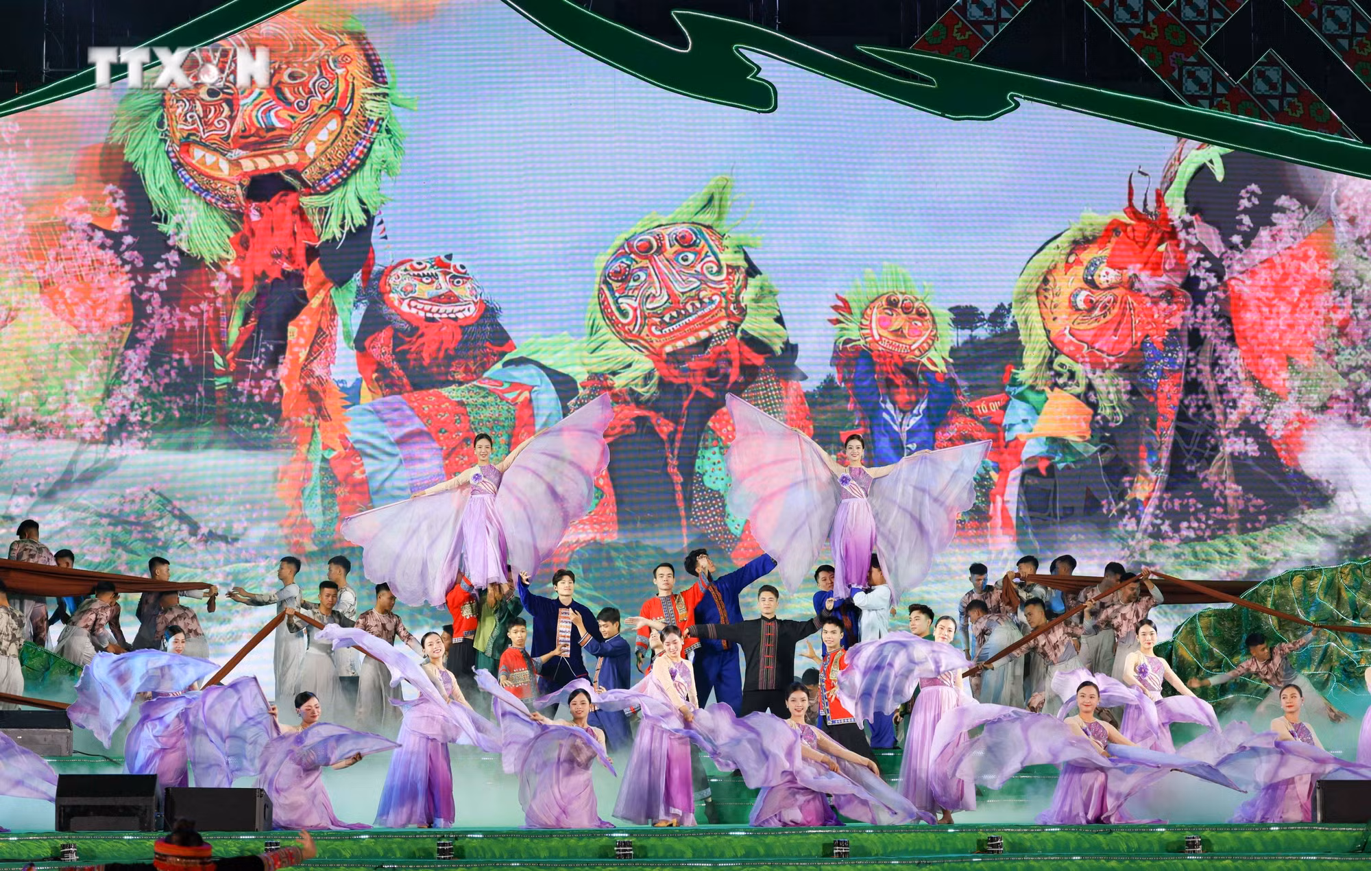 vna_potal_khai_mac_ngay_hoi_van_hoa_the_thao_va_du_lich_cac_dan_toc_vung_dong_bac_lan_thu_xi_7684373 (1).jpg