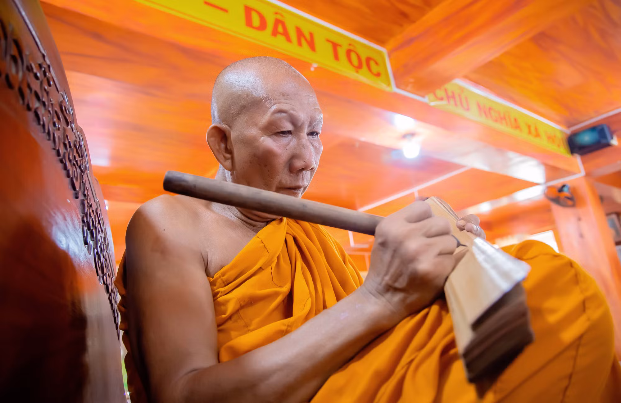 Kinh la buong 3.jpg