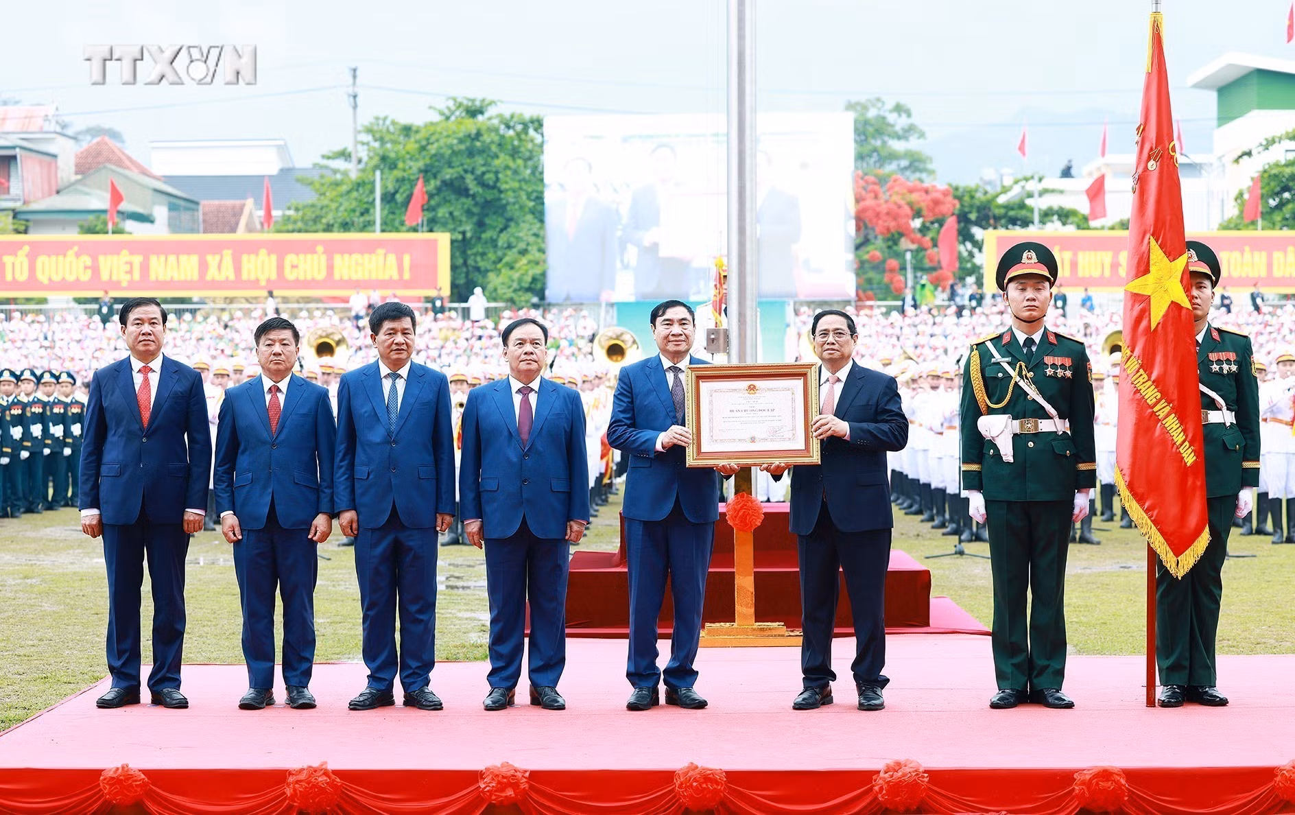 vna_potal_le_ky_niem_70_nam_chien_thang_dien_bien_phu_7363055.jpg