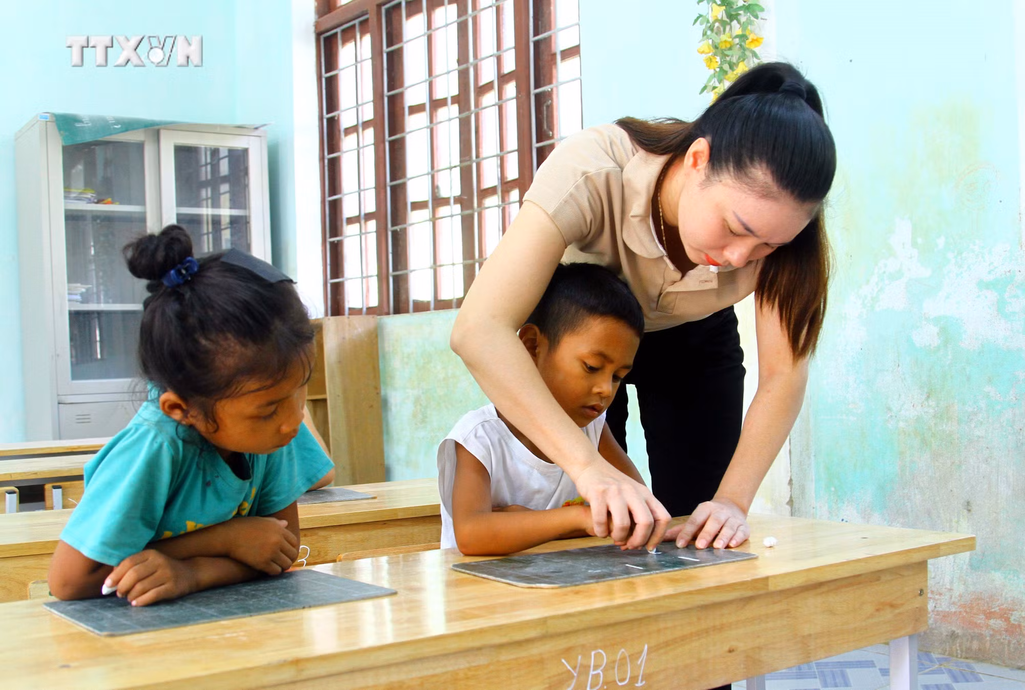 vna_potal_cac_truong_hoc_huyen_mien_nui_minh_hoa_quang_binh_san_sang_don_nam_hoc_moi_7555555.jpg