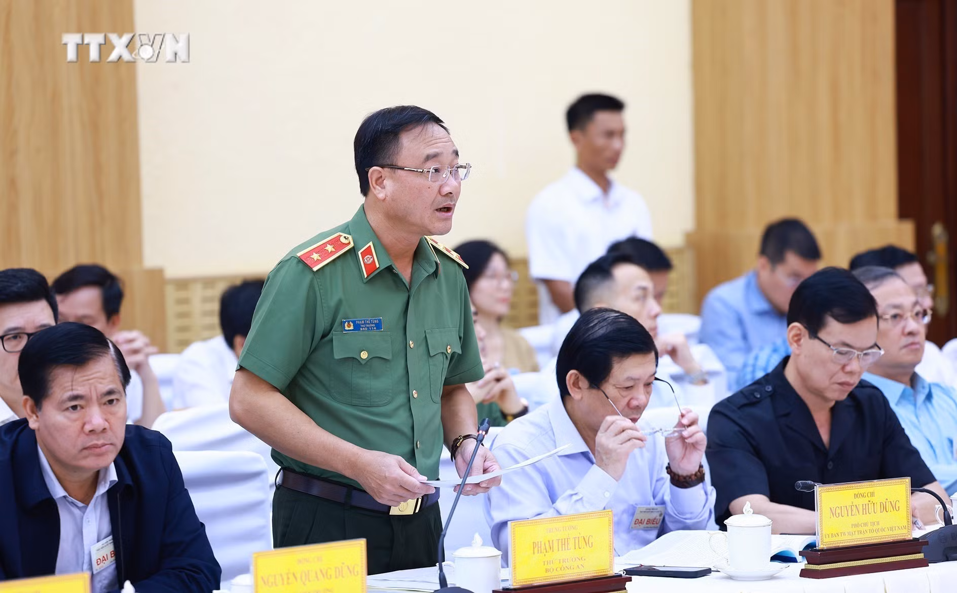 vna_potal_thu_tuong_pham_minh_chinh_chu_tri_hoi_nghi_dam_bao_an_ninh_trat_tu_cac_tinh_tay_nguyen_7555469.jpg