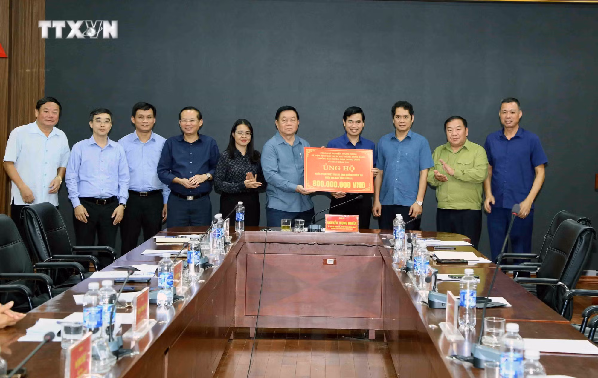 vna_potal_truong_ban_tuyen_giao_trung_uong_lam_viec_voi_tinh_son_la_ve_cong_tac_phong_chong_va_khac_phuc_hau_qua_thien_tai_7595870.jpg