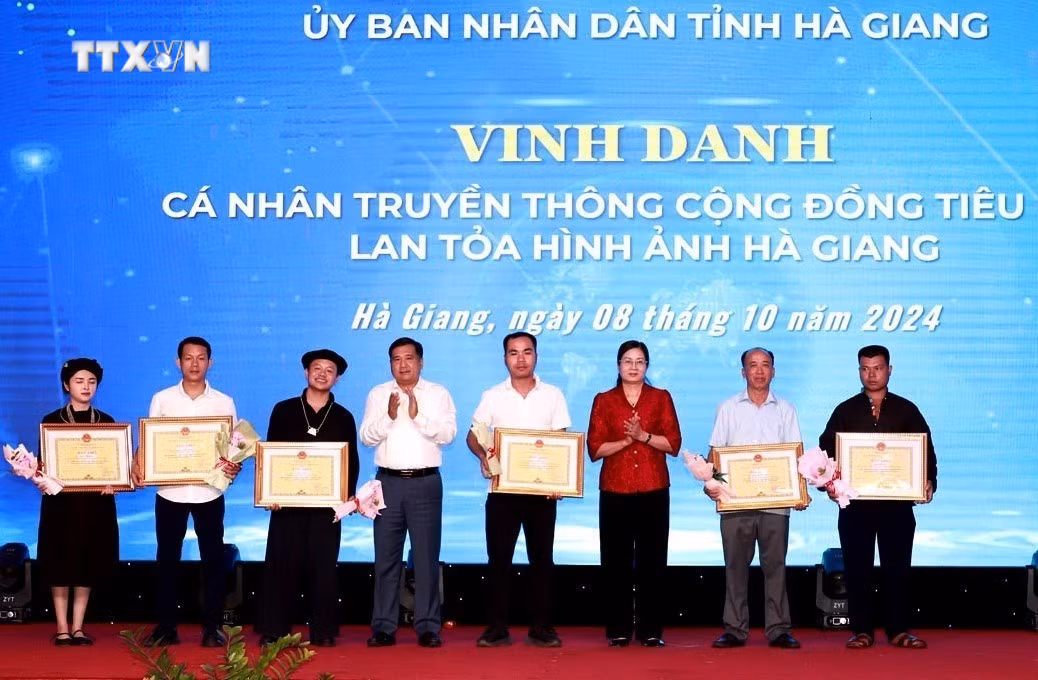 vna_potal_lan_toa_hinh_anh_ha_giang_tren_moi_truong_so_7640609.jpg