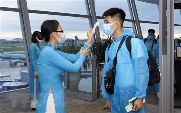 Dịch COVID-19: Thêm 3 ca dương tính với SARS-CoV-2 đã được cách ly sau khi nhập cảnh