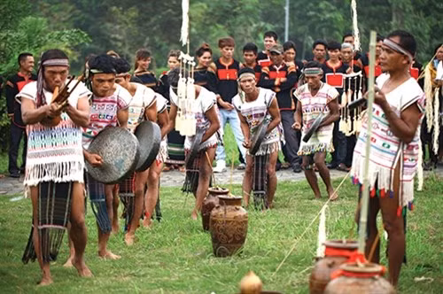 Dân tộc Mạ