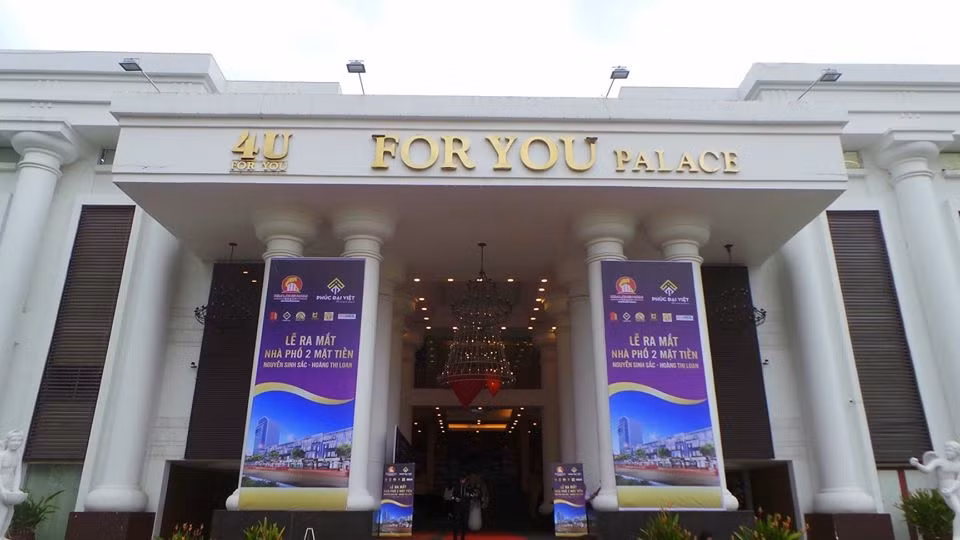 Dịch COVID-19: Thông báo khẩn những ai đến Trung tâm tiệc cưới For You Palace ở Đà Nẵng cần liên hệ y tế gấp