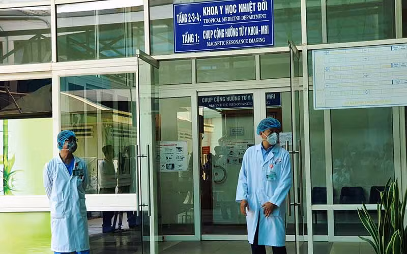 Dịch COVID-19: Việt Nam tiếp tục ghi nhận hai ca mắc mới từ nước ngoài trở về