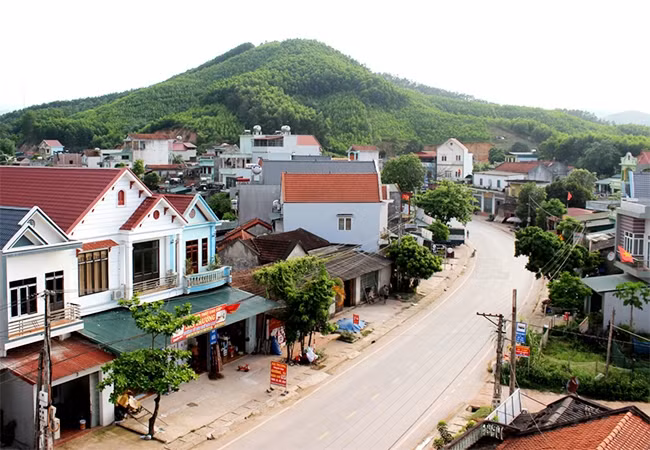 Vóc dáng nông thôn mới ở xã Long Sơn, huyện Sơn Động. Ảnh: baodantoc.vn