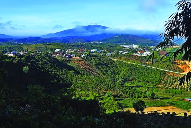 Đạ K’Nàng là xã đầu tiên của huyện Đam Rông (Lâm Đồng) được công nhận xã thoát nghèo. Trong ảnh: Một góc thôn trung tâm của xã Đạ K’Nàng . Ảnh: An Văn Đạt - DTMN