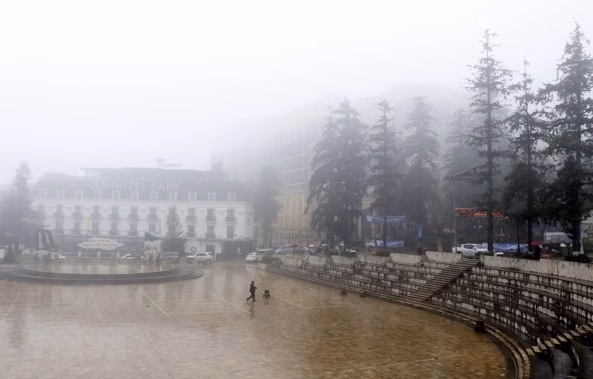 Sa Pa chuyển rét giữa mùa hè