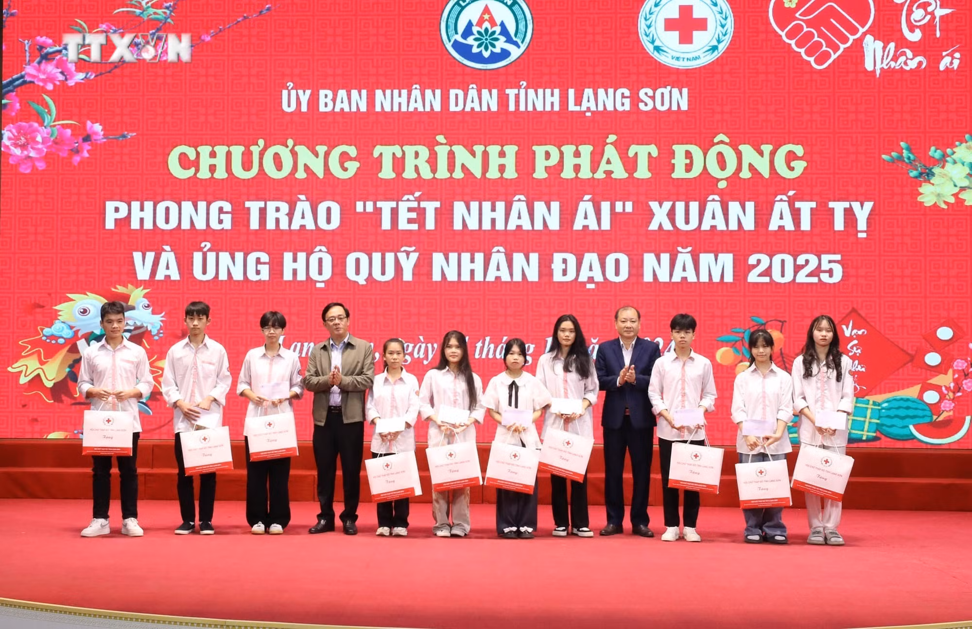 vna_potal_lang_son_phat_dong_phong_trao_“tet_nhan_ai”_xuan_at_ty_va_ung_ho_quy_nhan_dao_nam_2025_7738003.jpg