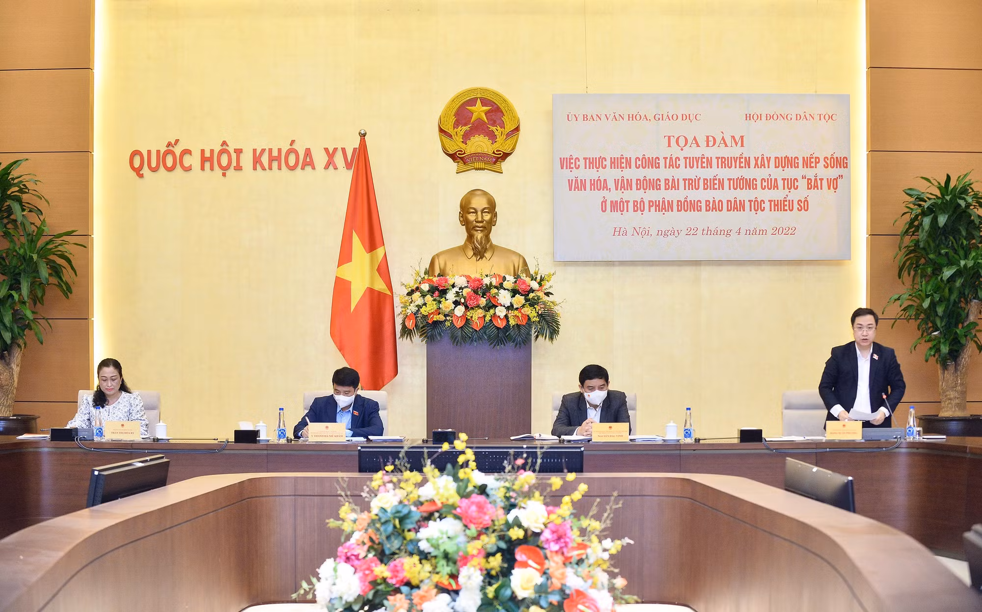 Xây dựng nếp sống văn hóa, bài trừ biến tướng của tục “bắt vợ”