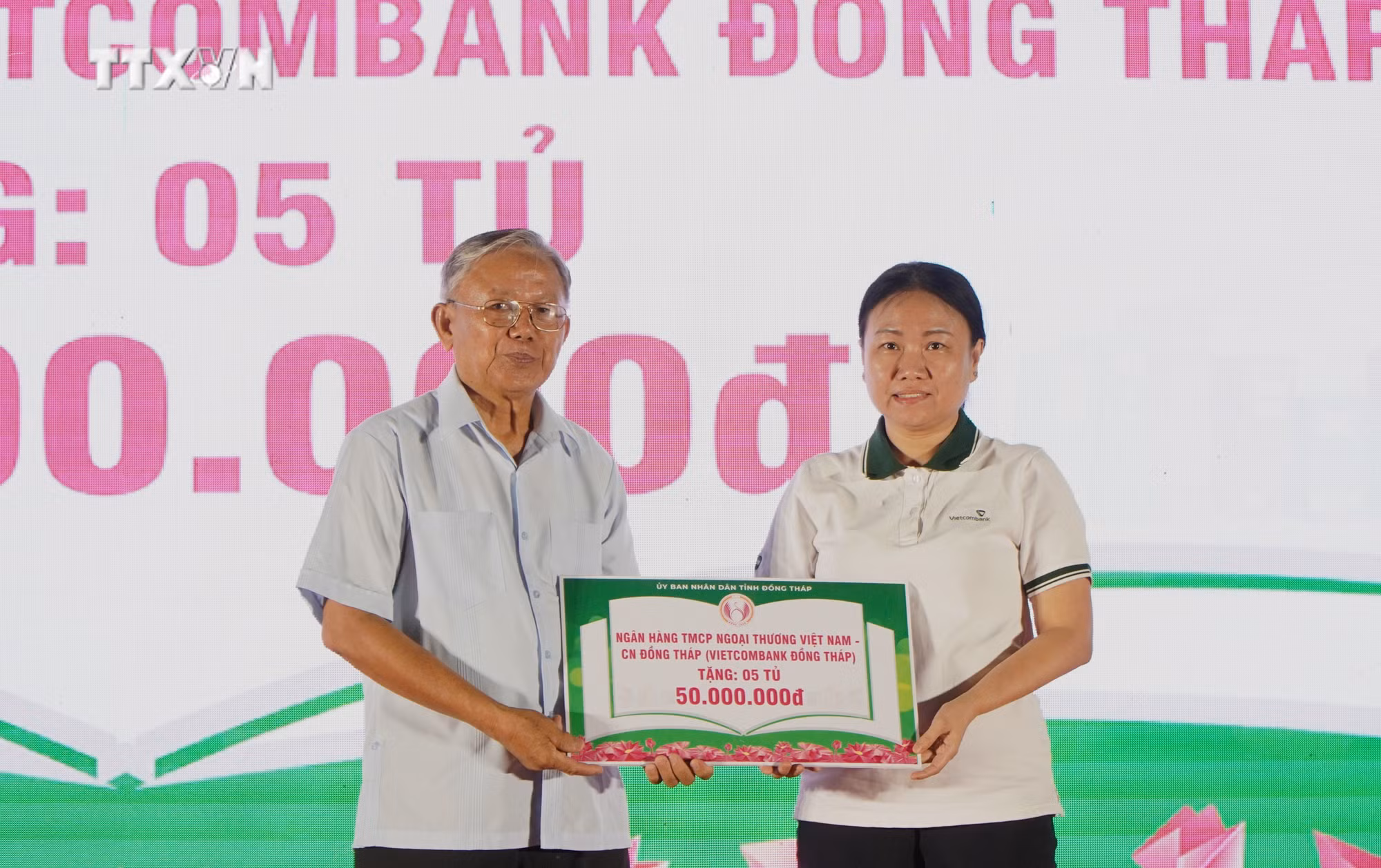 vna_potal_khai_mac_ngay_sach_va_van_hoa_doc_lan_thu_iii_tai_dong_thap_7332779.jpg