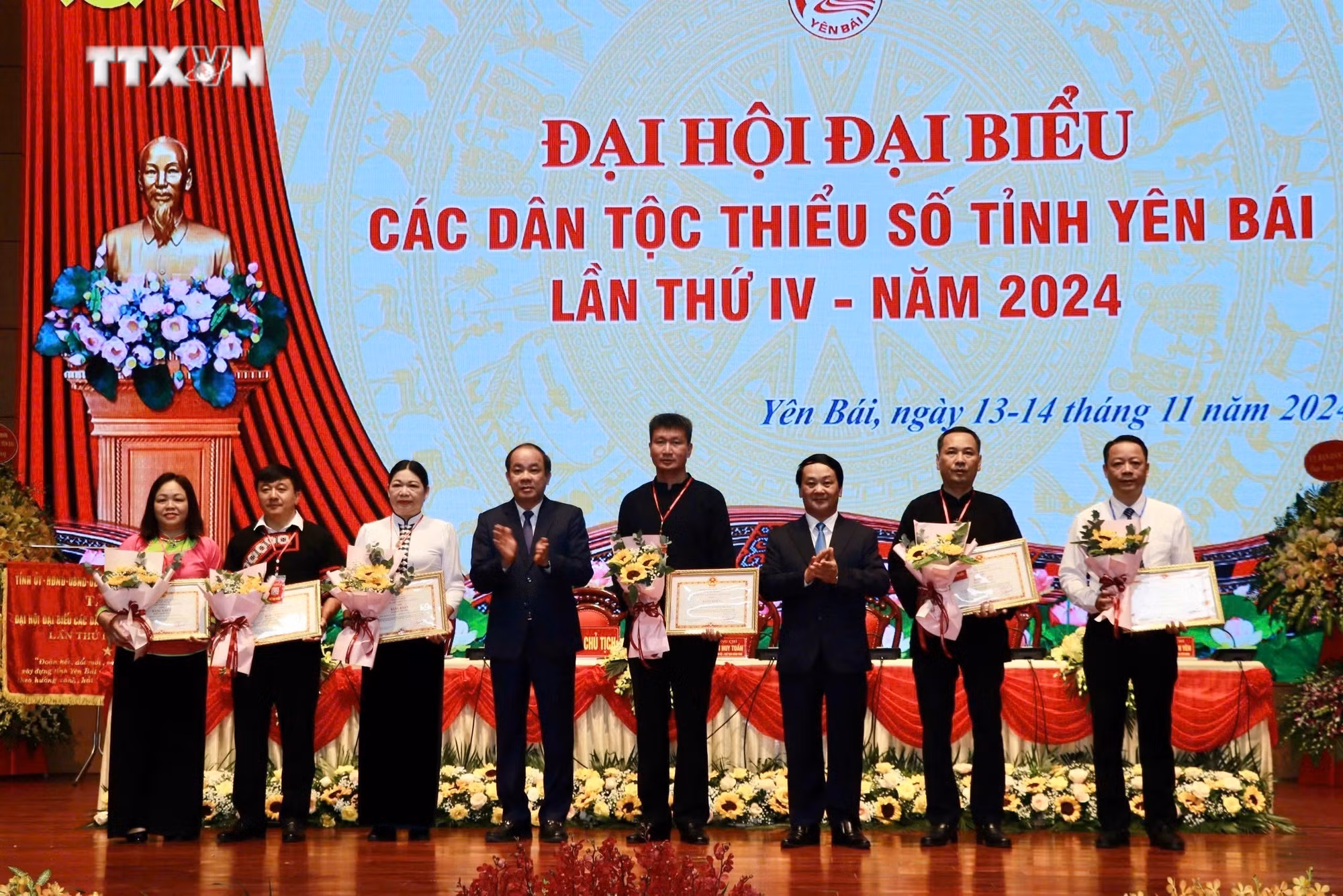 vna_potal_khai_mac_dai_hoi_dai_bieu_cac_dan_toc_thieu_so_tinh_yen_bai_lan_thu_iv_7704224.jpg