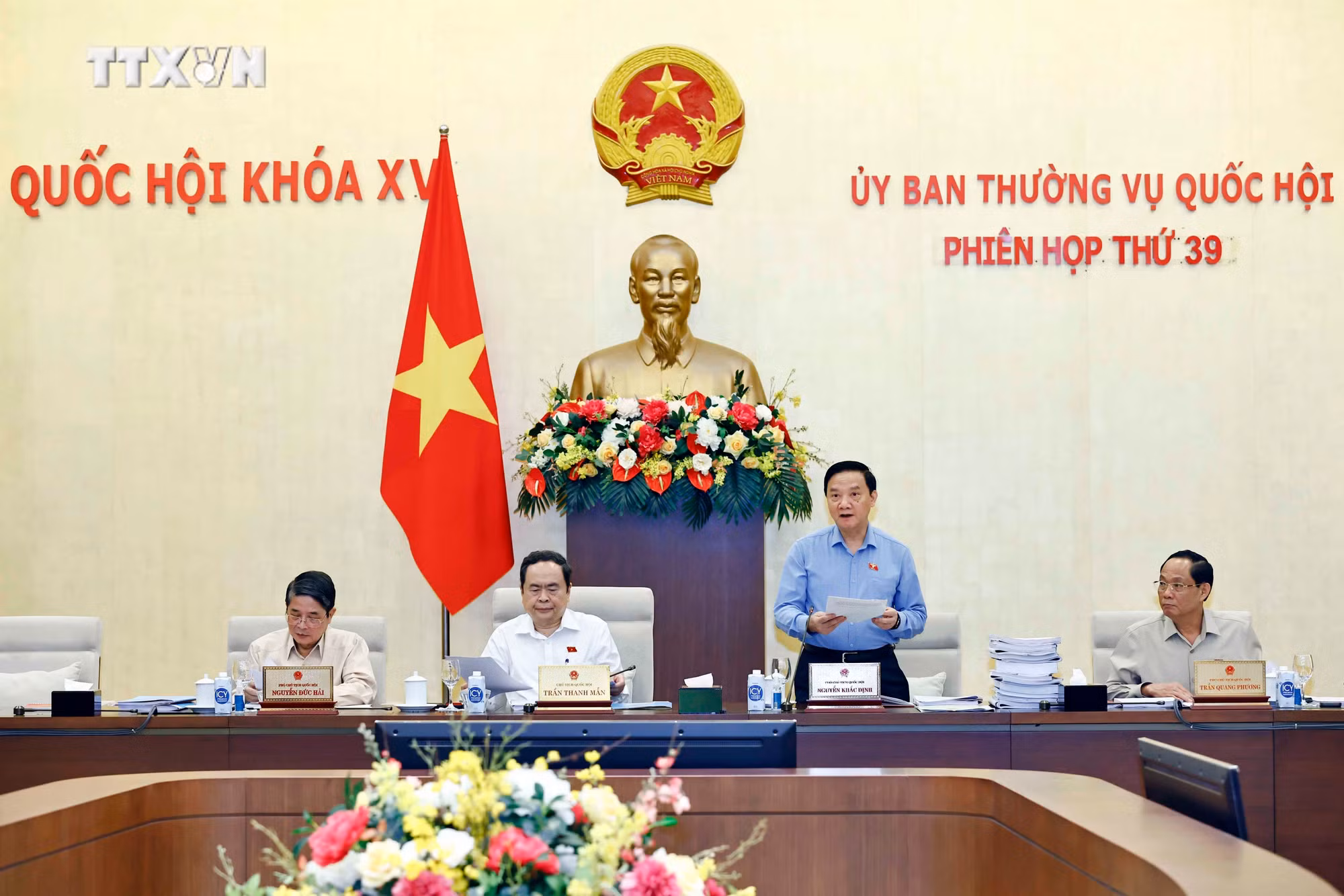 vna_potal_ubtv_quoc_hoi_xem_xet_sap_xep_don_vi_hanh_chinh_cap_huyen_cap_xa_giai_doan_2023_–_2025_cua_12_tinh_7703059.jpg