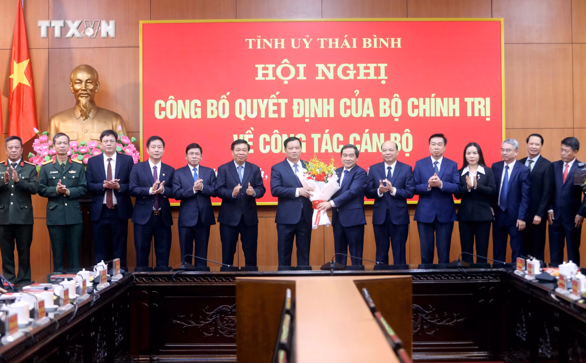vna_potal_dong_chi_nguyen_khac_than_giu_chuc_bi_thu_tinh_uy_thai_binh__7744447.jpg