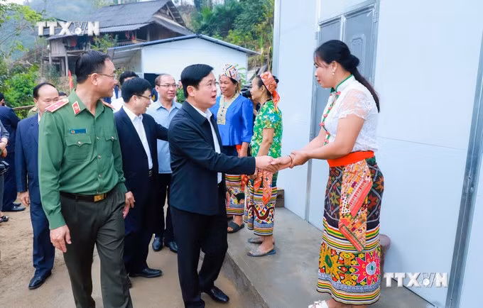 vna-potal-nghe-an-ban-giao-nhung-can-nha-dau-tien-trong-chuong-trinh-ho-tro-xay-dung-nha-cho-nguoi-ngheo-nguoi-co-kho-khan-ve-nha-o-6631367-7765.jpg