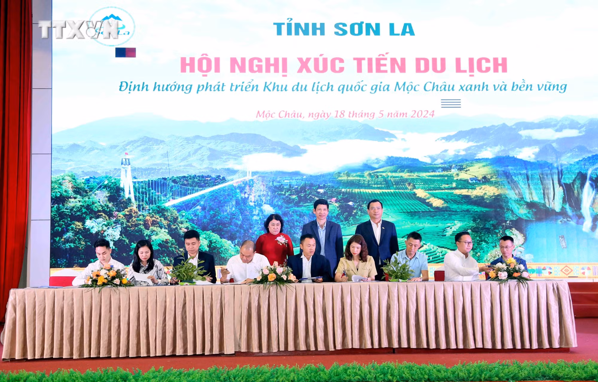 vna_potal_dinh_huong_phat_trien_khu_du_lich_quoc_gia_moc_chau_xanh_va_ben_vung_7383288.jpg