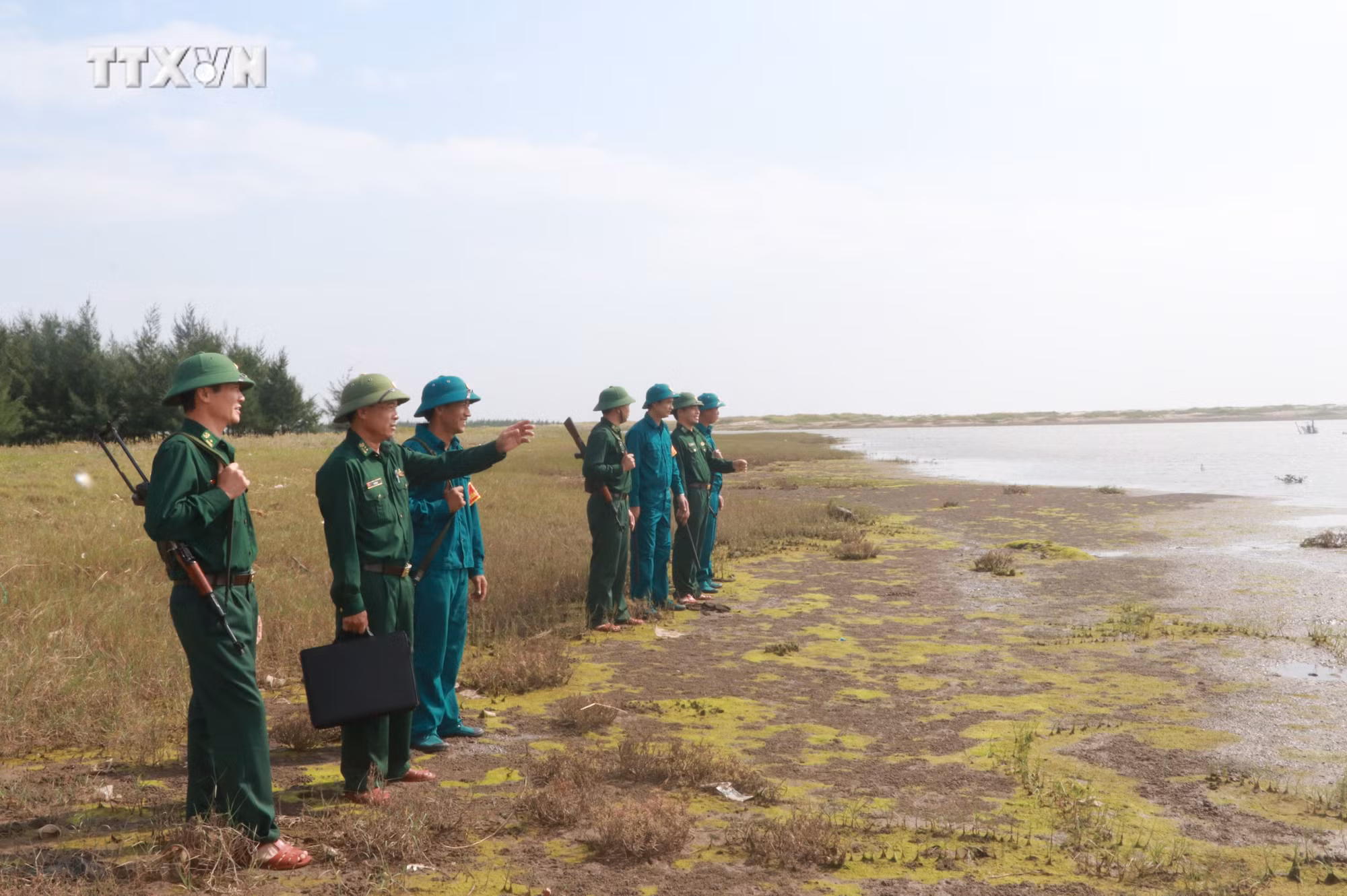 vna_potal_bo_doi_bien_phong_tinh_nam_dinh_dam_bao_an_ninh_bien_gioi_bien_162930629_5160726.jpg