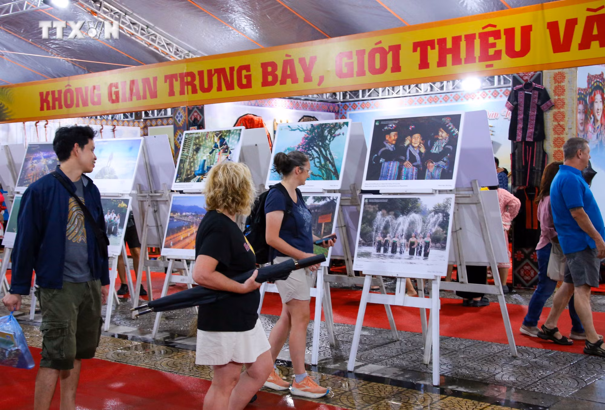 vna_potal_khai_mac_“tuan_van_hoa_-_du_lich_lai_chau_tai_thanh_pho_da_nang_nam_2024_7718860.jpg