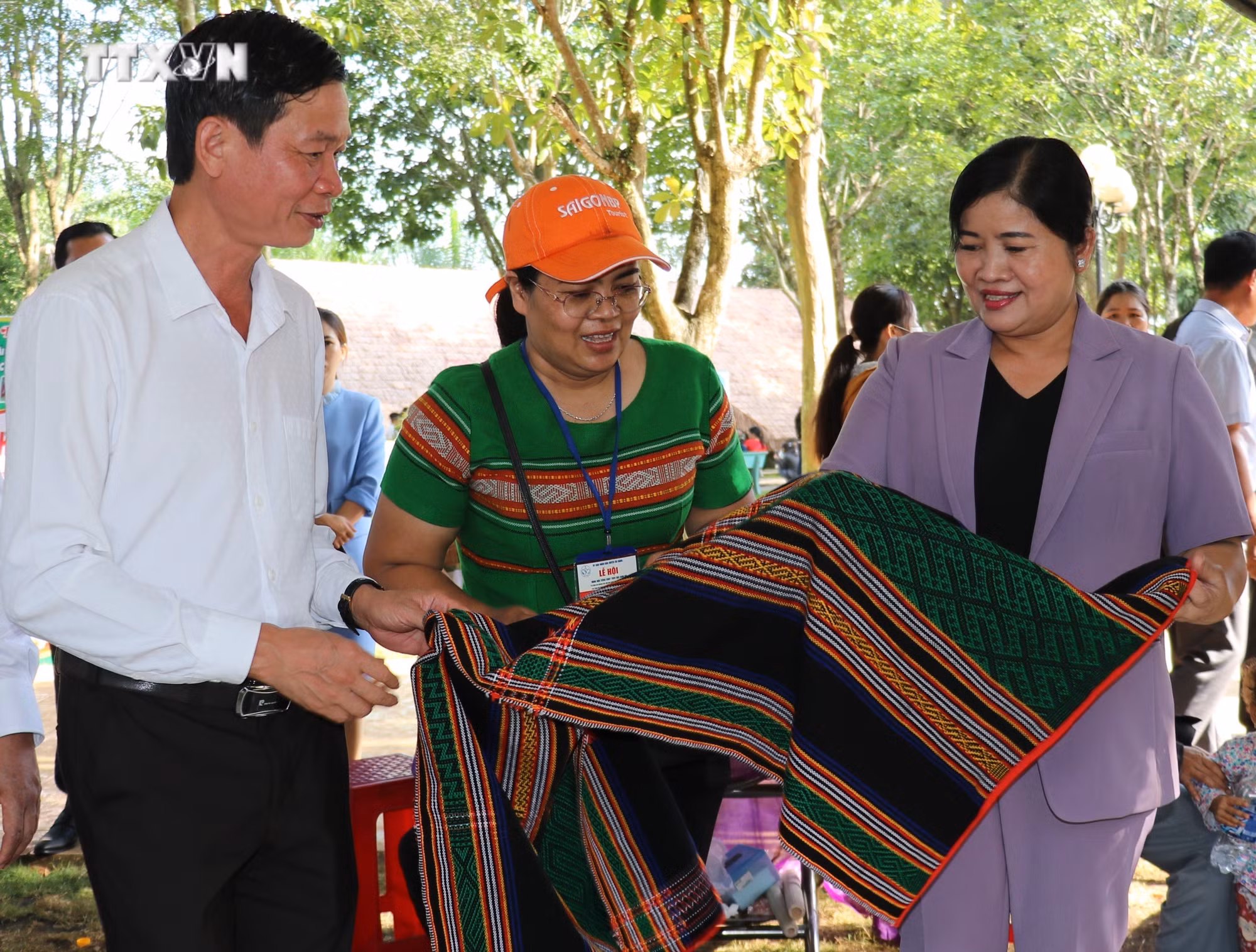 vna_potal_nguoi_giu_gin_phat_huy_ban_sac_van_hoa_truyen_thong_cua_dong_bao_dan_toc_tai_binh_phuoc_7748884.jpg