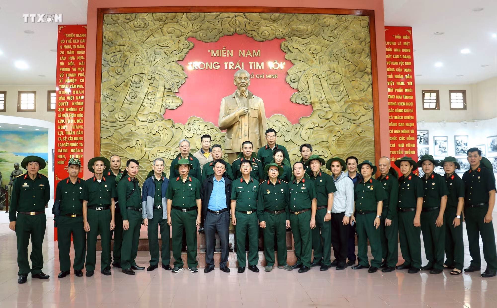 vna_potal_hoi_cuu_chien_binh_ttxvn_to_chuc_hoat_dong_tri_an_ve_nguon_tai_quang_tri__7718156.jpg