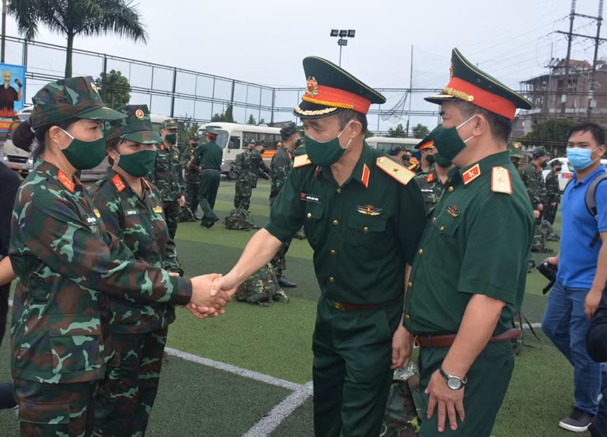 Bệnh viện dã chiến truyền nhiễm số 5D xuất quân tăng cường phòng, chống dịch COVID-19 cho phía Nam