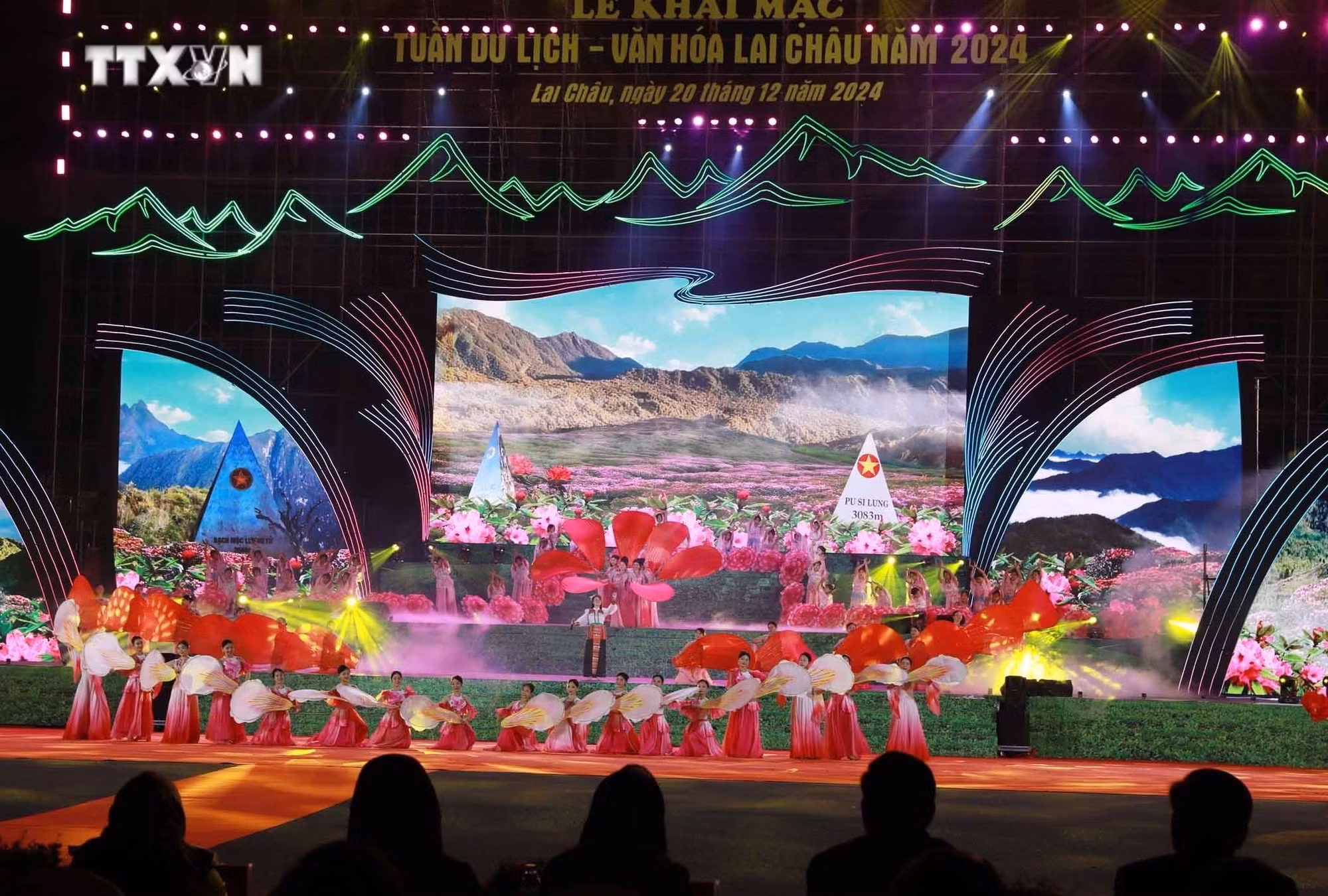 vna_potal_khai_mac_tuan_du_lich_-_van_hoa_lai_chau_nam_2024_“ve_voi_nhung_dinh_nui_lai_chau_ky_vi”_7768357.jpg