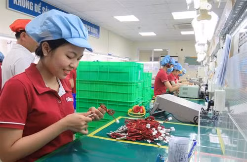 Long An: Tôn vinh doanh nghiệp tiêu biểu và nhà đầu tư hạ tầng