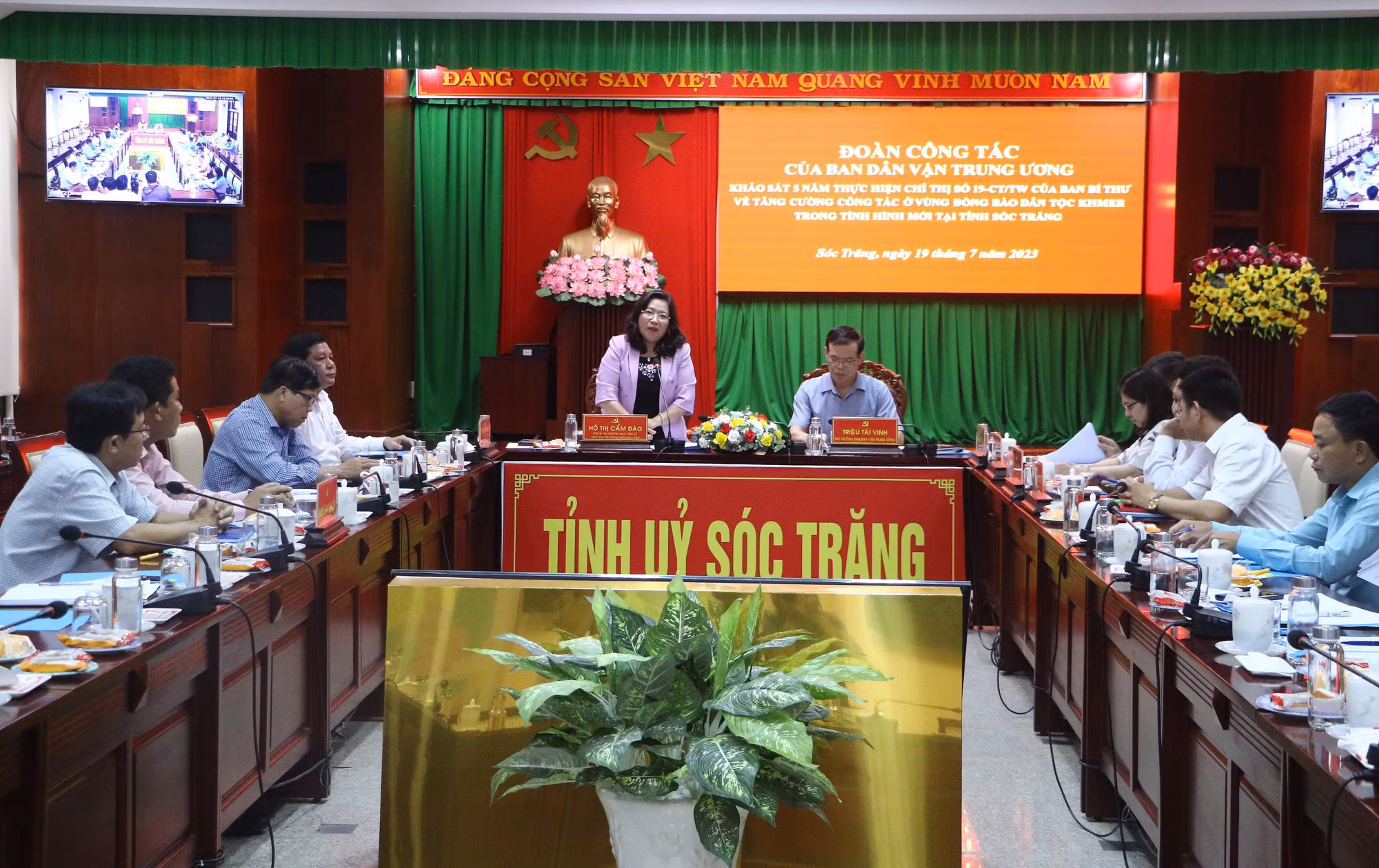 Ban Dân vận Trung ương khảo sát công tác ở vùng đồng bào Khmer trong tình hình mới