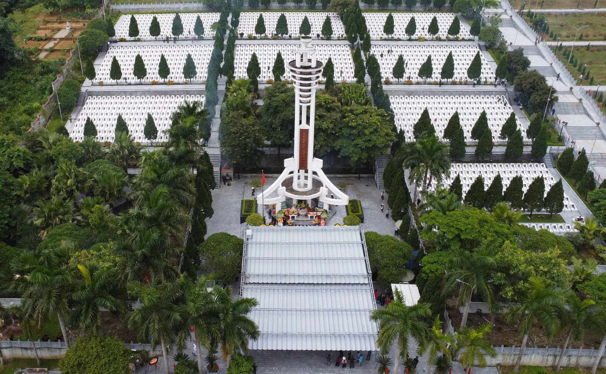 Quang cảnh Nghĩa trang liệt sĩ quốc gia Vị Xuyên (huyện Vị Xuyên, tỉnh Hà Giang). Ảnh: Hoàng Hiếu – TTXVN