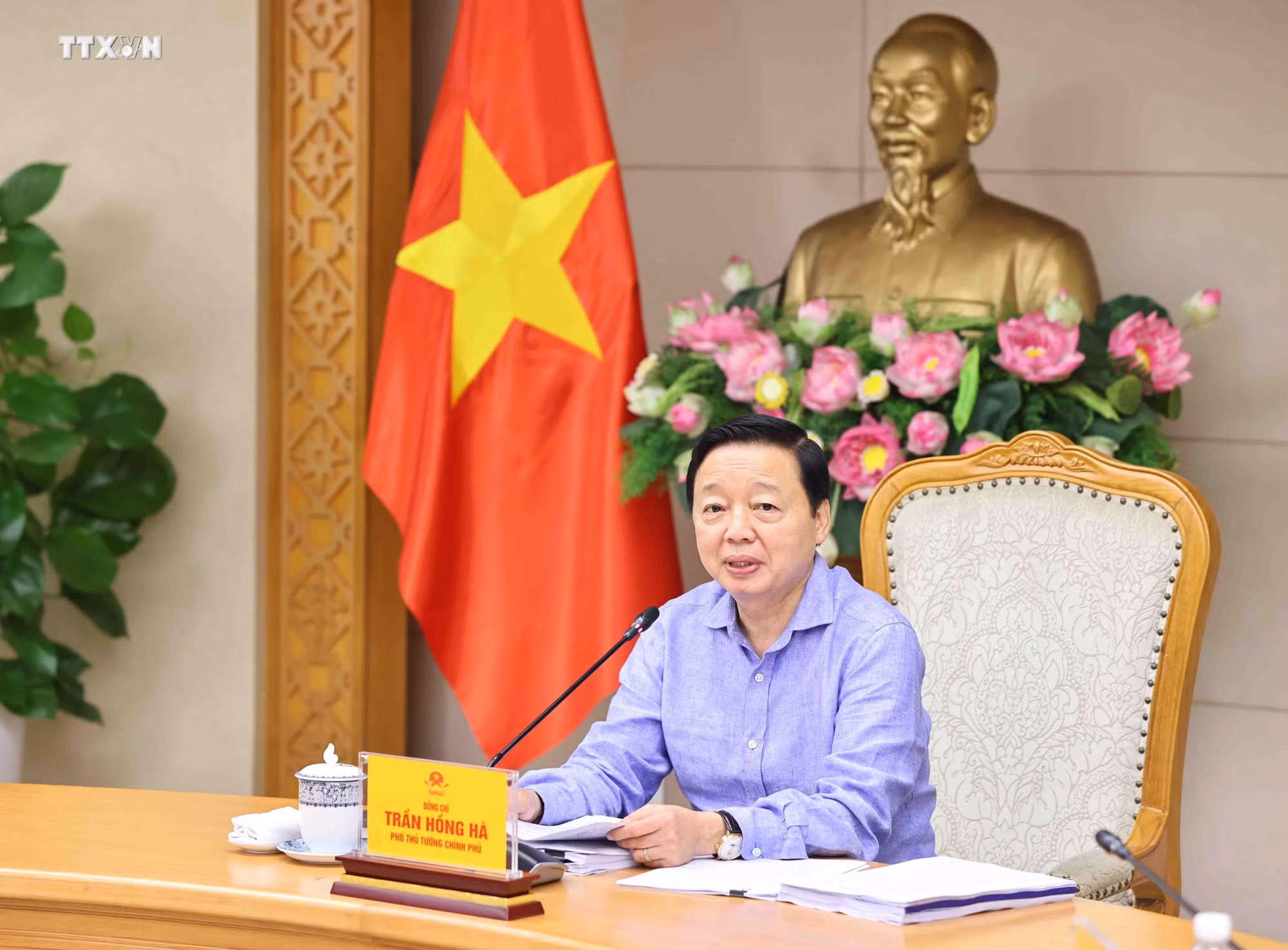 vna_potal_pho_thu_tuong_tran_hong_ha_chu_tri_cuoc_hop_ve_viec_ban_hanh_he_thong_nganh_kinh_te_xanh_quoc_gia_7422272.jpg