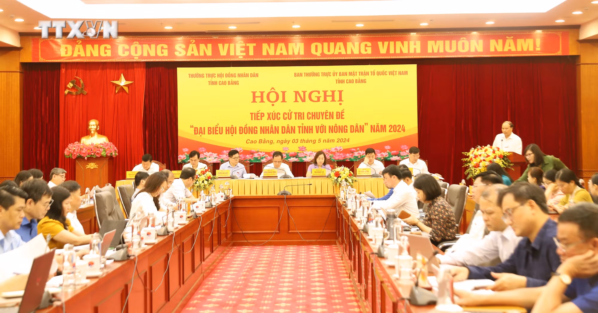vna_potal_cao_bang_dai_bieu_hoi_dong_nhan_dan_tiep_xuc_cu_tri_7356654.jpg