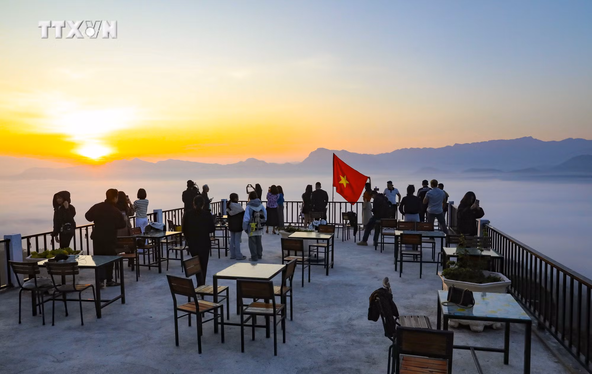 vna_potal_bien_may_tho_mong_tren_deo_tang_quai_dien_bien_7705077.jpg