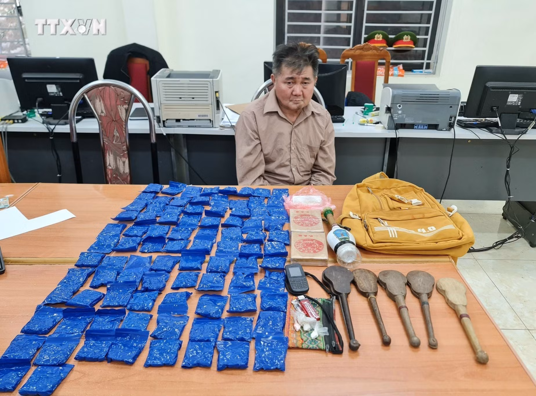 vna_potal_cong_an_son_la_bat_doi_tuong_mua_ban_trai_phep_chat_ma_tuy_so_luong_lon_7237431.jpg