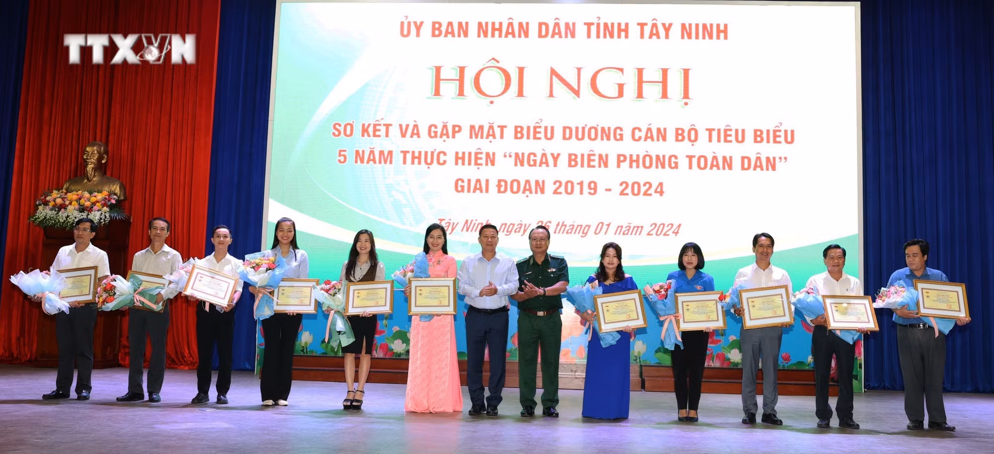 vna_potal_tay_ninh_khen_thuong_nhieu_tap_the_ca_nhan_co_thanh_tich_xuat_sac_trong_nhiem_vu_vi_chu_quyen_an_ninh_bien_gioi_to_quoc_7199830.jpg