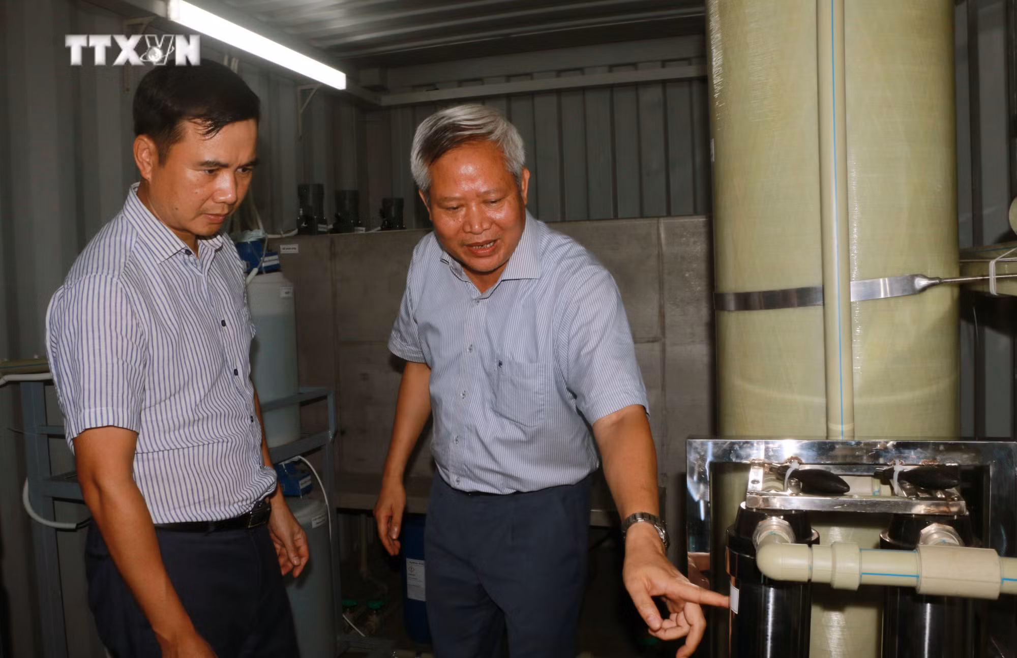 vna_potal_trao_may_loc_nuoc_cho_vung_dan_toc_thieu_so_anh_huong_han_man_tinh_soc_trang_7564490.jpg
