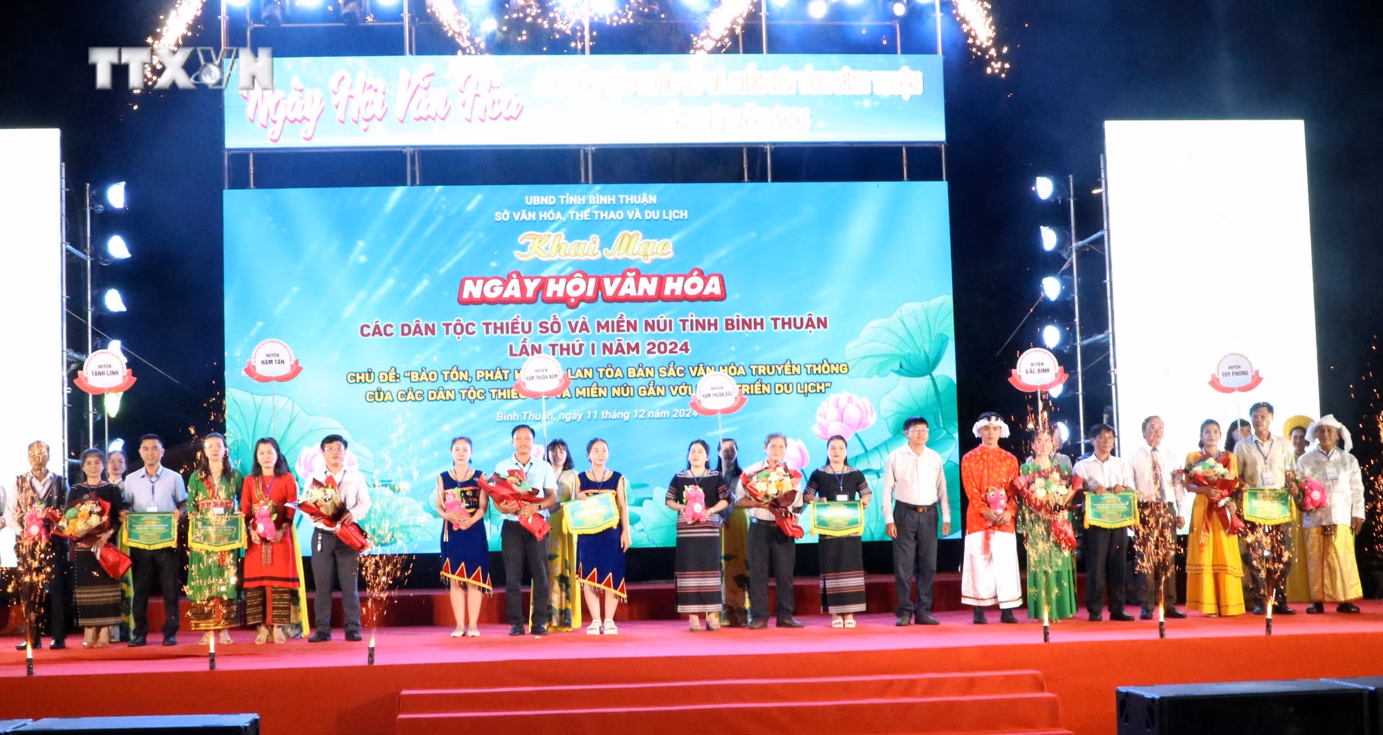 vna_potal_khai_mac_ngay_hoi_van_hoa_cac_dan_toc_thieu_so_va_mien_nui_tinh_binh_thuan_lan_thu_nhat_7751746.jpg